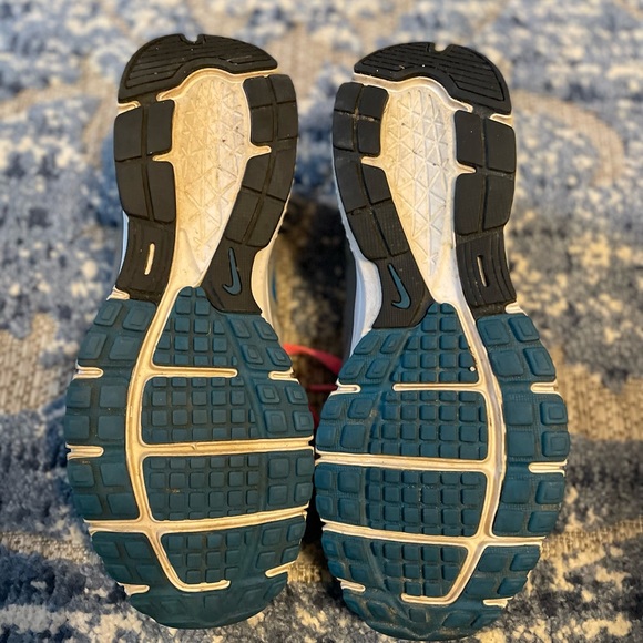 Nike Revolution 2 running shoes - Picture 5 of 5